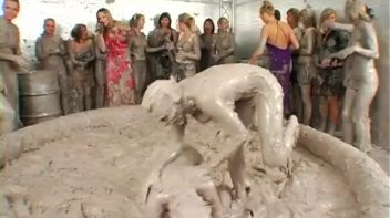 Muddy Fucking Slamdown! Screencap 61 on www.sinx.com