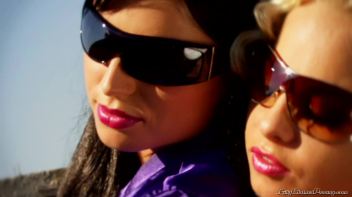 Interracial Threesome's Messy Piss Play Screencap 8 on www.sinx.com