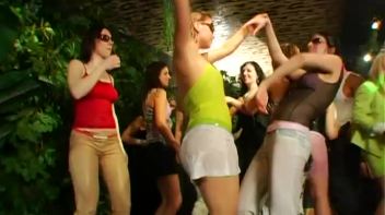 Jungle Bangers Part 1 - Shower Cam Screencap 96 on www.sinx.com