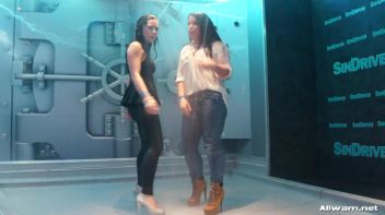 Dressed To Wetlook Impress! Screencap 2 on www.sinx.com