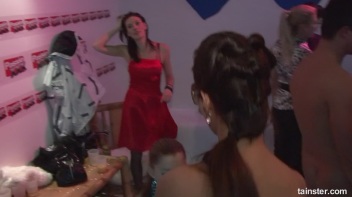 Winter WonderBang Part 3 - Cam 3 Screencap 12 on www.sinx.com