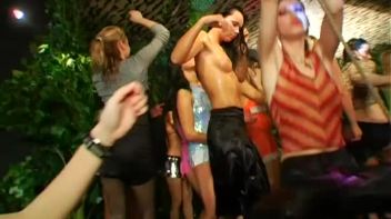 Jungle Bangers Part 4 - Shower Cam Screencap 46 on www.sinx.com