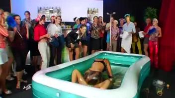 Oil Pool Of Death! Screencap 54 on www.sinx.com