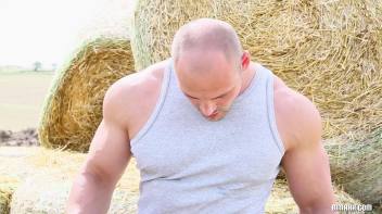 Morning bisexual surprise on a farm Screencap 21 on www.sinx.com