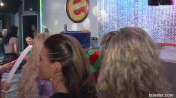 Welcome To The Mad House Part 2 - Cam 1 Screencap 10 on www.sinx.com