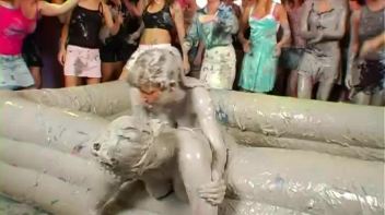 Eurobabes Love To Slam Their Faces Into The Mud Screencap 86 on www.sinx.com