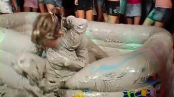 Eurobabes Love To Slam Their Faces Into The Mud Screencap 31 on www.sinx.com