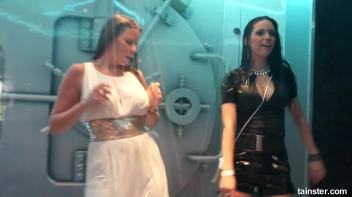 Dirty Wet Dancing Screencap 10 on www.sinx.com