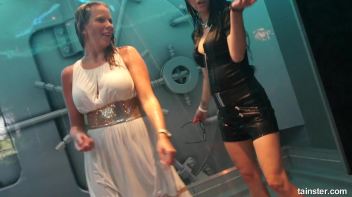 Dirty Wet Dancing Screencap 15 on www.sinx.com