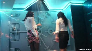 Dirty Wet Dancing Screencap 36 on www.sinx.com