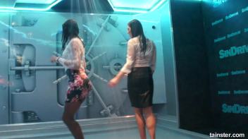 Dirty Wet Dancing Screencap 48 on www.sinx.com