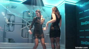 Dirty Wet Dancing Screencap 58 on www.sinx.com