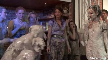 How Real Women Battle In The Mud Screencap 92 on www.sinx.com