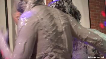 How Real Women Battle In The Mud Screencap 104 on www.sinx.com