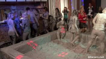 How Real Women Battle In The Mud Screencap 54 on www.sinx.com