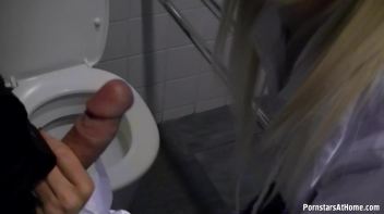 Shopping For Cock Screencap 31 on www.sinx.com