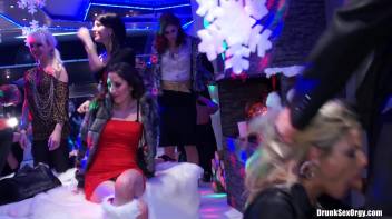 Winter Fuck Jam Part 1 - Cam 4 Screencap 43 on www.sinx.com