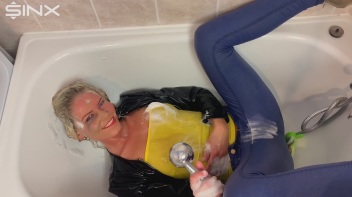 Seductive Blonde Lathers Up In The Bath Screencap 50 on www.sinx.com