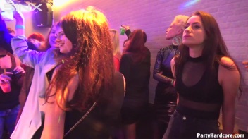 Party Hardcore Gone Crazy Vol. 44 Part 2 - Cam 3 Screencap 25 on www.sinx.com