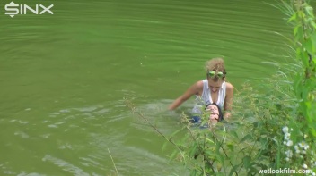 Cute Bitches Brawl In The Water - Cam 2 Screencap 50 on www.sinx.com