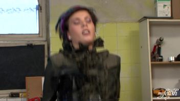 A Surefire Way To Take His Mind off Work Screencap 35 on www.sinx.com