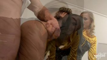 High Fashion High Fetish Execubabes Screencap 71 on www.sinx.com