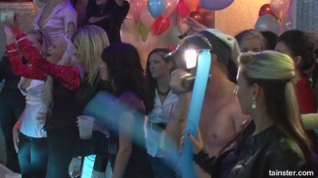 Welcome To The Mad House Part 1  - Cam 4 Screencap 5 on www.sinx.com