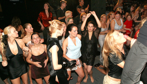 Latest deal - Blowjob Beauties Part 4 - Cam 1