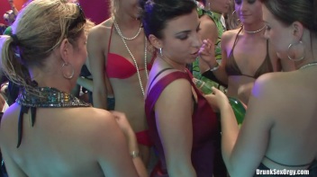 Bikini Beach Balls Part 3 - Cam 2 Screencap 43 on www.sinx.com