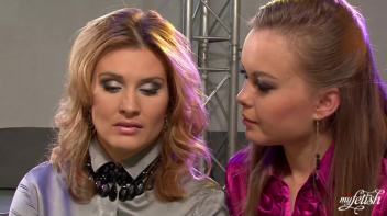 Glam Babes Eat Pussy Screencap 1 on www.sinx.com