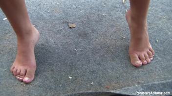 Rihanna Gives Her Man A Hand Screencap 33 on www.sinx.com