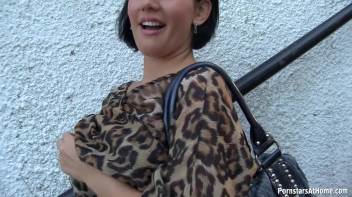 Rihanna Gives Her Man A Hand Screencap 46 on www.sinx.com