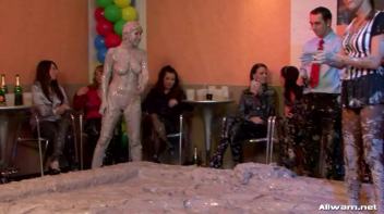 Rihanna and Vanessa Dish Out The Mud Screencap 84 on www.sinx.com