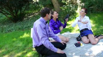 Bloused And Doused In The Park Screencap 5 on www.sinx.com