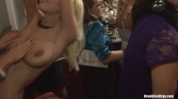 Hard Hat Hos Part 3 - Cam 3 Screencap 15 on www.sinx.com