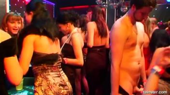 Pussy Casino Part 3 - Cam 1 Screencap 107 on www.sinx.com