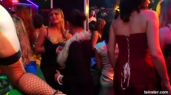 Pussy Casino Part 3 - Cam 1 Screencap 124 on www.sinx.com