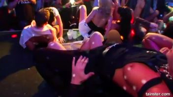 Eurobabe Olympics Part 2 - Cam 2 Screencap 24 on www.sinx.com