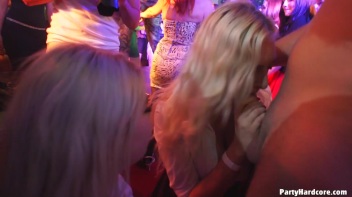 Party Hardcore Gone Crazy Vol. 38 Part 2 - Cam 2 Screencap 60 on www.sinx.com