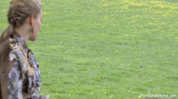 Eurobabes Know How To Have A Picnic Screencap 56 on www.sinx.com