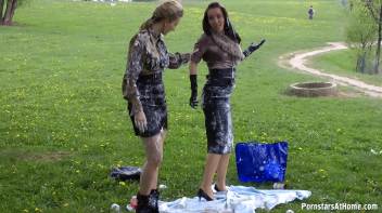 Eurobabes Know How To Have A Picnic Screencap 59 on www.sinx.com