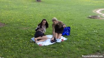 Eurobabes Know How To Have A Picnic Screencap 15 on www.sinx.com