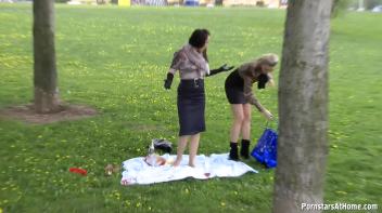 Eurobabes Know How To Have A Picnic Screencap 27 on www.sinx.com