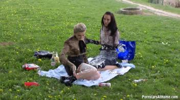 Eurobabes Know How To Have A Picnic Screencap 44 on www.sinx.com