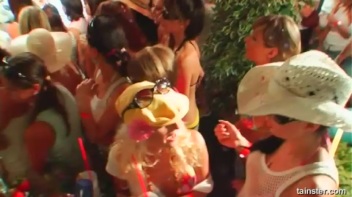 Spring Break Part 1 - Cam 1 Screencap 30 on www.sinx.com