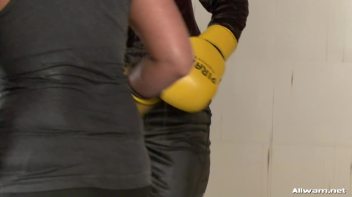 Wetlook Boxing: Simon vs. Tea Screencap 62 on www.sinx.com