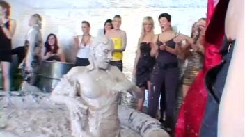 Insane Wet and Messy Mud Match Screencap 85 on www.sinx.com