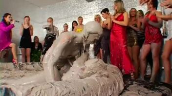 Insane Wet and Messy Mud Match Screencap 86 on www.sinx.com