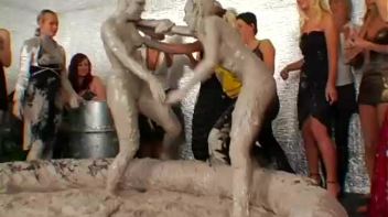 Insane Wet and Messy Mud Match Screencap 93 on www.sinx.com