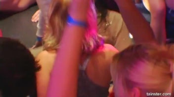 Blue Jean Babes Part 1 Cam 1 Screencap 40 on www.sinx.com